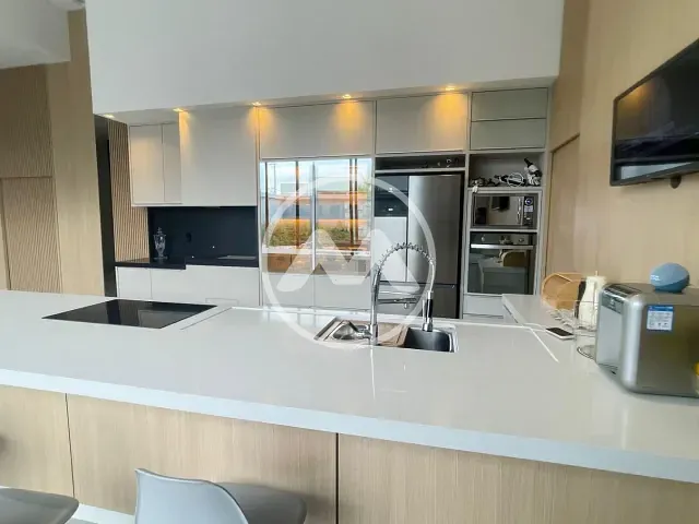 Casa 3 quartos e 4 banheiros, à venda, no bairro Residencial Nabhan em Cianorte