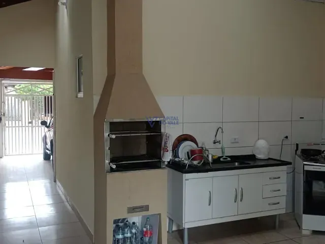 Casa com 150m² 3 quartos e 3 banheiros, à venda, no bairro Parque Industrial em São José dos Campos
