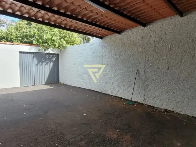 Casa com 200m² 1 quarto e 1 banheiro, à venda, no bairro Parque São Sebastião em Ribeirão Preto