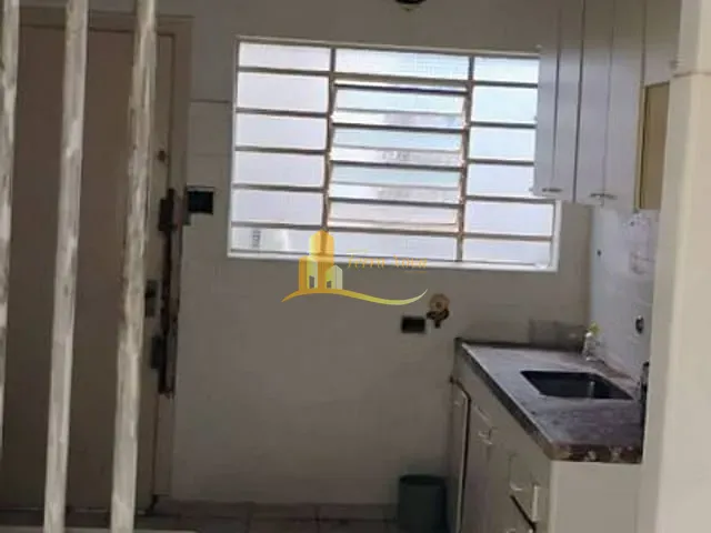 Casa com 120m² 3 quartos e 2 banheiros, à venda, no bairro Vila Carmosina em São Paulo