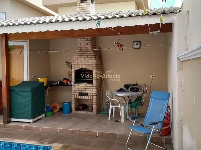 Casa com 175m² 2 quartos e 3 banheiros, à venda, no bairro Nova Cerejeira em Atibaia