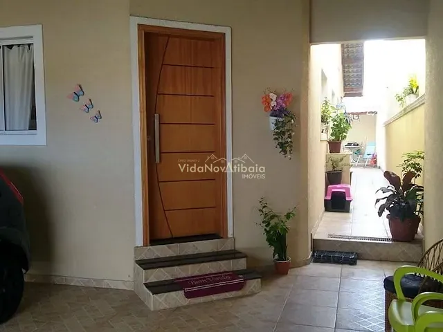 Casa com 175m² 2 quartos e 3 banheiros, à venda, no bairro Nova Cerejeira em Atibaia