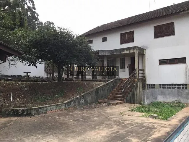 Casa com 400m² 3 quartos e 3 banheiros, à venda, no bairro Jardim Terezópolis em Guarulhos