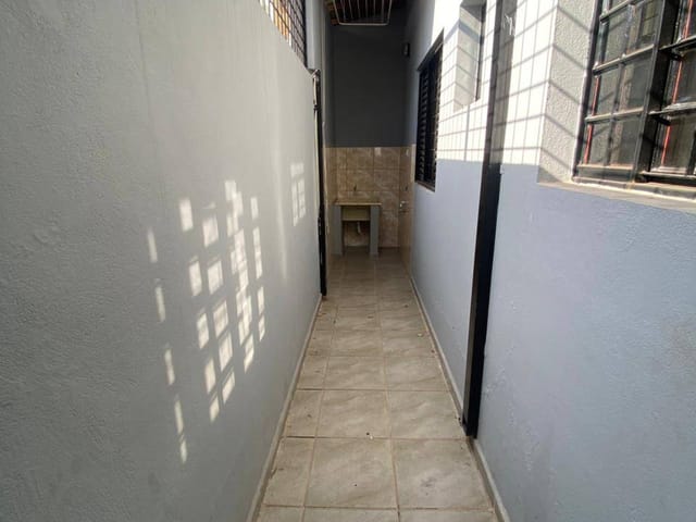 Casa 1 quarto e 1 banheiro, para alugar, no bairro Centro em Extrema