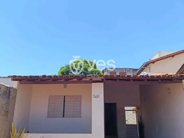 Casa com 310m² 3 quartos e 1 banheiro, à venda, no bairro Vila São Pedro em Araxá