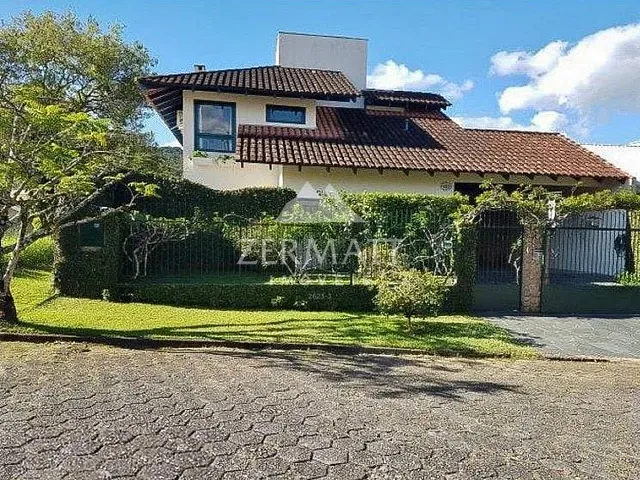 Casa com 373m² 3 quartos e 5 banheiros, à venda, no bairro Vorstadt em Blumenau