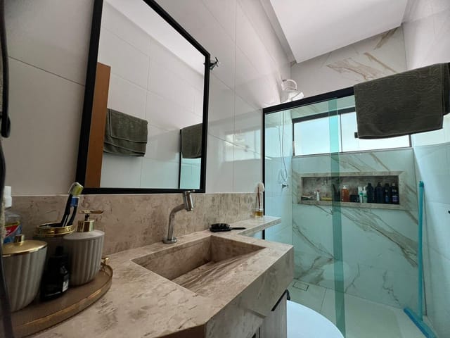 Casa com 280m² 3 quartos e 2 banheiros, à venda, no bairro Jardim Fonte Nova em Goiânia