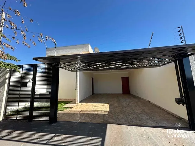 Casa com 401m² 3 quartos e 2 banheiros, à venda, no bairro Jardim Paulista IV em Maringá