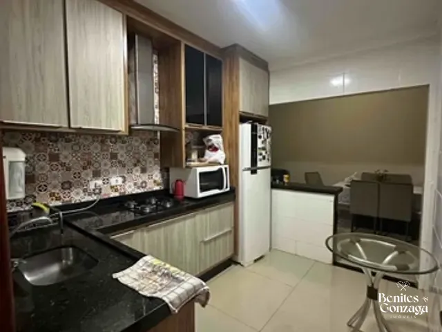 Casa com 401m² 3 quartos e 2 banheiros, à venda, no bairro Jardim Paulista IV em Maringá