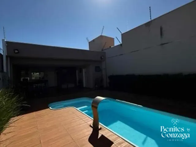 Casa com 401m² 3 quartos e 2 banheiros, à venda, no bairro Jardim Paulista IV em Maringá