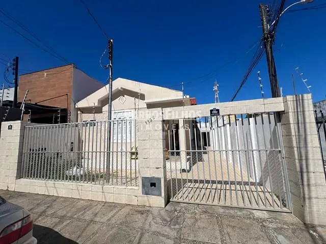 Casa com 240m² 3 quartos e 4 banheiros, à venda, no bairro Santo Antônio em Aracaju