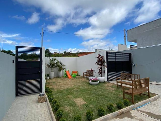 Casa 2 quartos e 1 banheiro, à venda, no bairro Vila São Paulo em Mogi das Cruzes