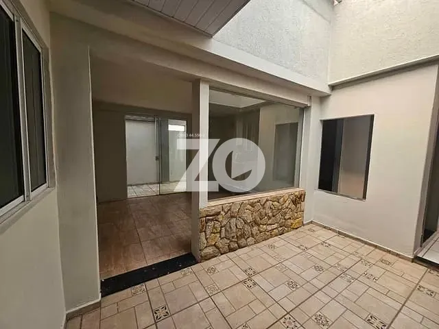 Casa 3 quartos e 2 banheiros, à venda, no bairro Núcleo Habitacional Mary Dota em Bauru