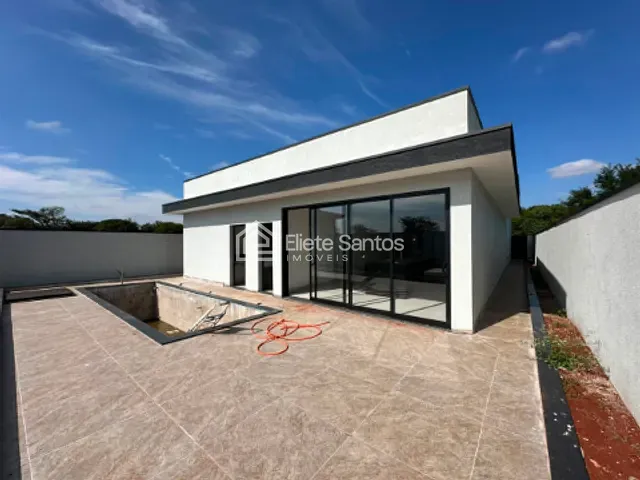 Casa com 490m² 3 quartos e 5 banheiros, à venda, no bairro Parque Fortaleza em Nova Odessa