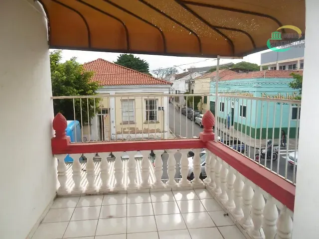 Casa com 253m², para alugar, no bairro Centro em Campinas