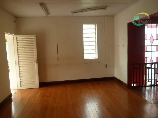 Casa com 253m², para alugar, no bairro Centro em Campinas