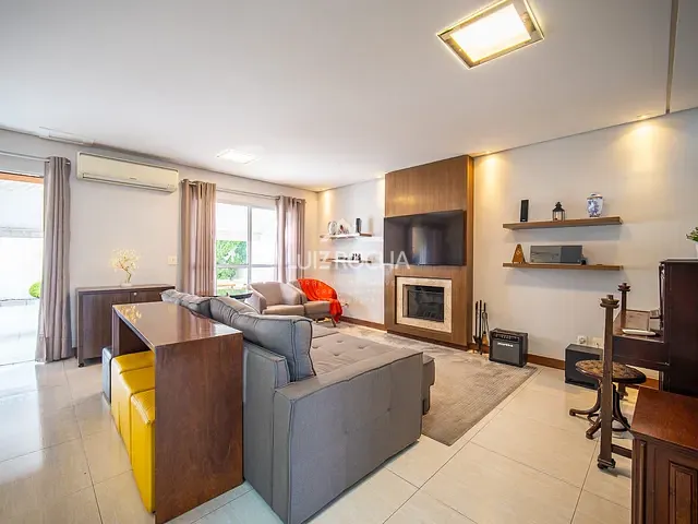 Casa com 260m² 3 quartos e 4 banheiros, à venda, no bairro Pinus Park em Cotia