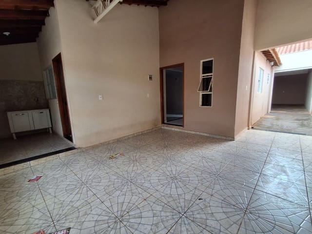 Casa com 250m² 2 quartos e 1 banheiro, para alugar, no bairro João Crevelaro em Birigüi