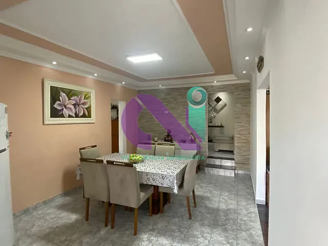 Casa 3 quartos e 2 banheiros, à venda, no bairro Ayrosa em Osasco