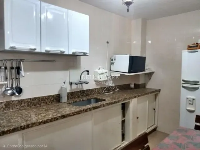 Casa com 124m² 5 quartos e 3 banheiros, à venda ou para alugar, no bairro Alto em Teresópolis
