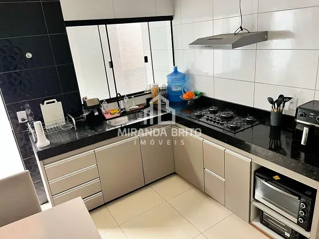 Casa 3 quartos e 2 banheiros, à venda, no bairro American Park em Aparecida de Goiânia