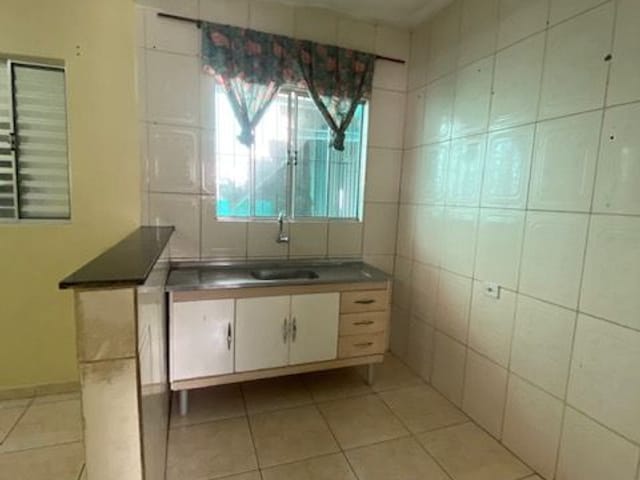 Casa com 36m² 1 quarto e 1 banheiro, para alugar, no bairro Jardim Santa Margarida em São Paulo