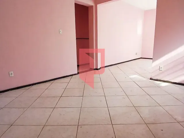 Casa 2 quartos e 2 banheiros, à venda, no bairro Caiçaras em Belo Horizonte