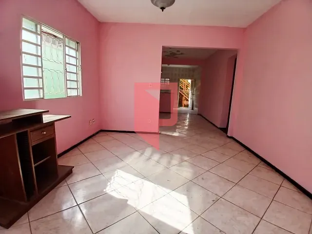 Casa 2 quartos e 2 banheiros, à venda, no bairro Caiçaras em Belo Horizonte