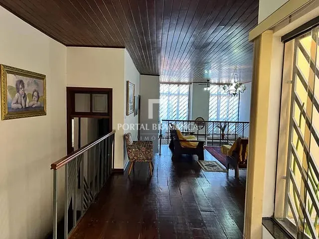 Casa com 313m² 3 quartos e 2 banheiros, à venda, no bairro Jardim América em Bragança Paulista