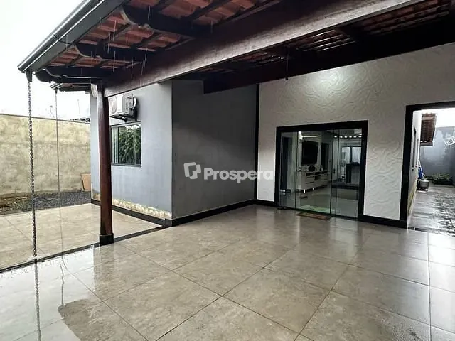 Casa com 302m² 3 quartos e 2 banheiros, à venda, no bairro Residencial Araguaia em Anápolis