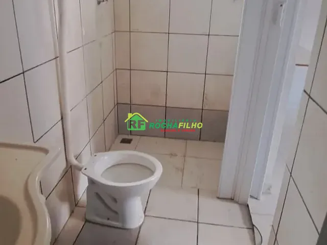 Casa com 70m² 2 quartos e 1 banheiro, à venda, no bairro Pedra Mole em Teresina