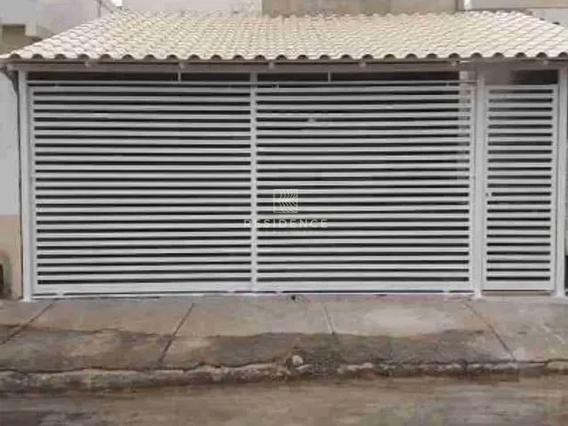 Casa com 120m² 2 quartos e 1 banheiro, à venda, no bairro Parque do Contorno em Volta Redonda