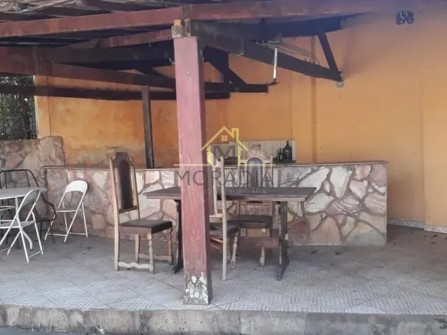 Casa com 1245m², para alugar, no bairro Centro em Guaxupé