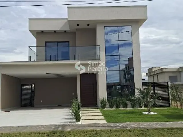 Casa 4 quartos e 4 banheiros, à venda, no bairro Ogiva em Cabo Frio