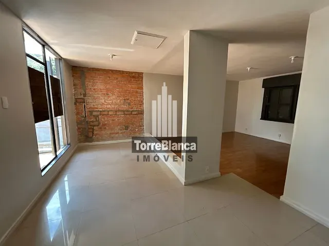 Casa com 400m², à venda, no bairro Centro em Ponta Grossa