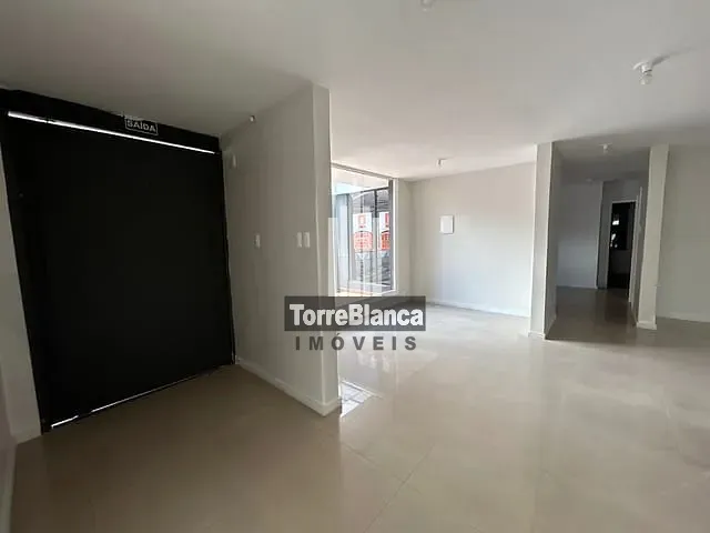 Casa com 400m², à venda, no bairro Centro em Ponta Grossa