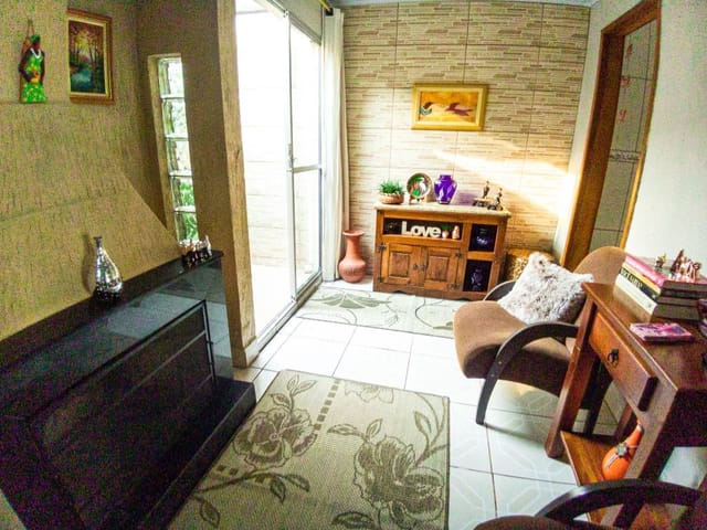 Casa com 200m² 3 quartos e 1 banheiro, à venda, no bairro Três Vendas em Pelotas