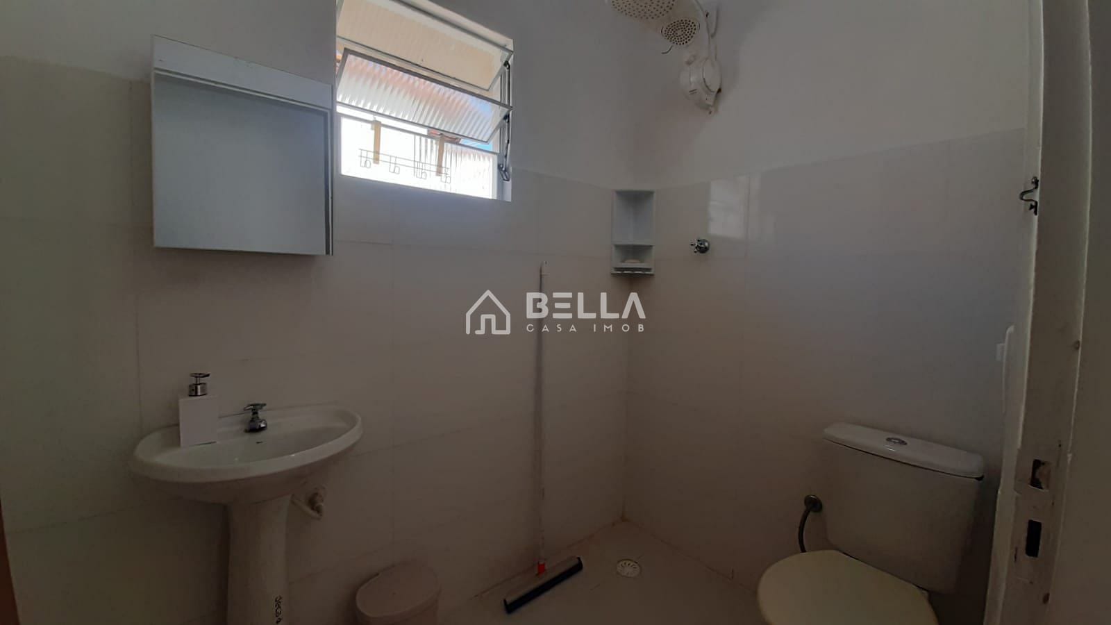 Casa à venda com 4 quartos, 157m² - Foto 14