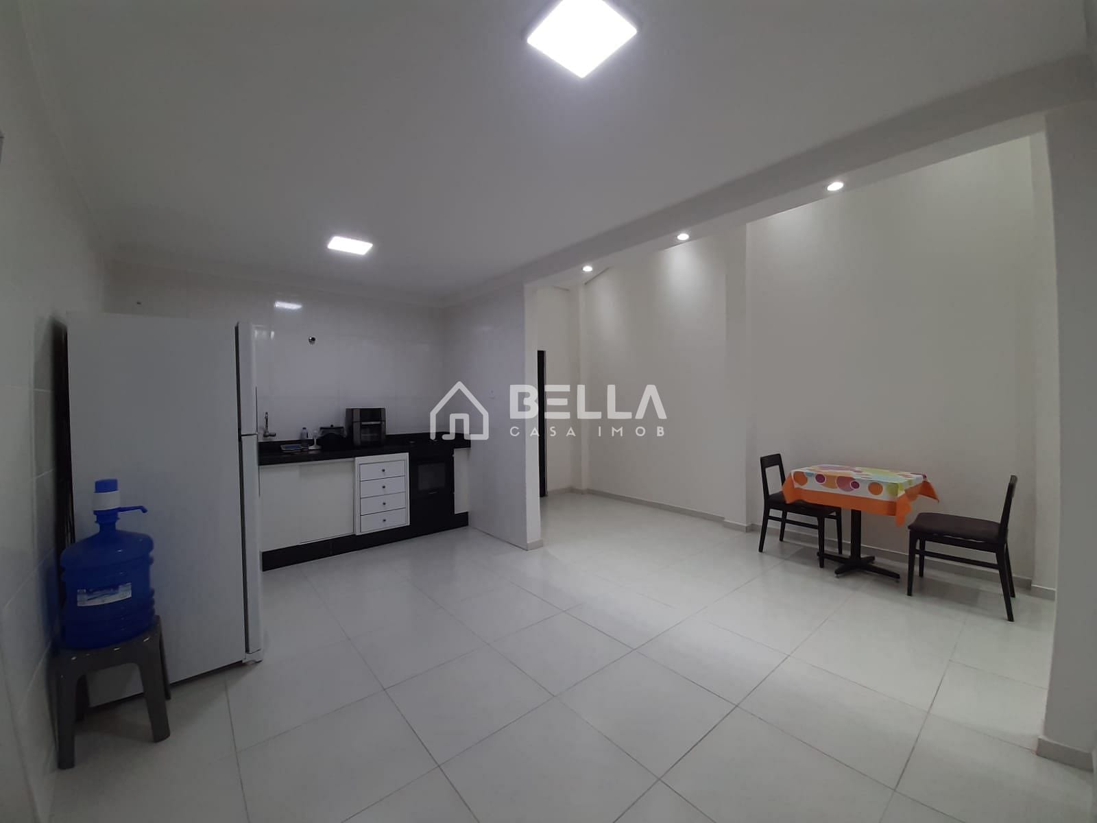 Casa à venda com 4 quartos, 157m² - Foto 5