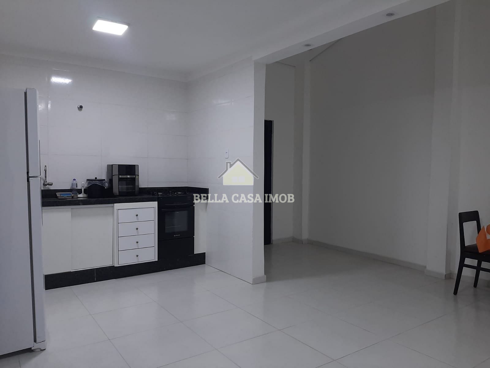 Casa à venda com 4 quartos, 157m² - Foto 9