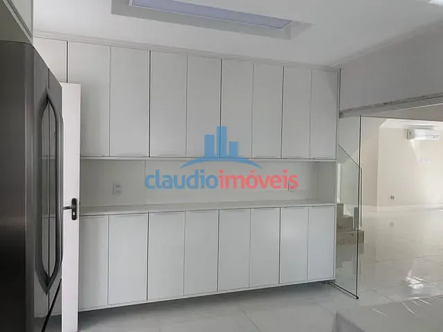 Casa com 375m² 3 quartos e 5 banheiros, à venda, no bairro Village em Porto Real