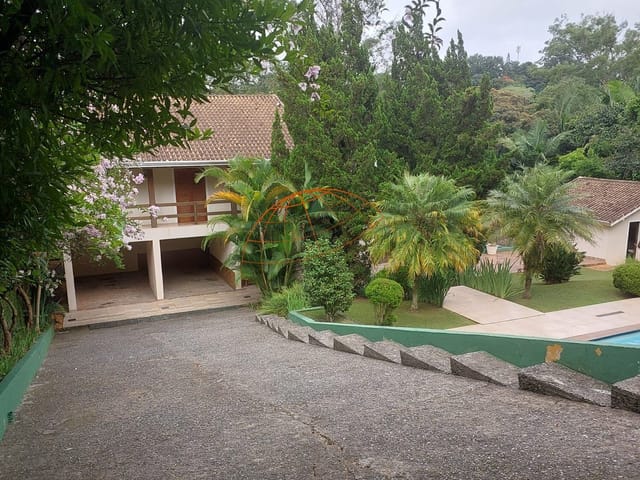Casa com 3000m² 3 quartos e 2 banheiros, à venda, no bairro Granja Viana em Cotia