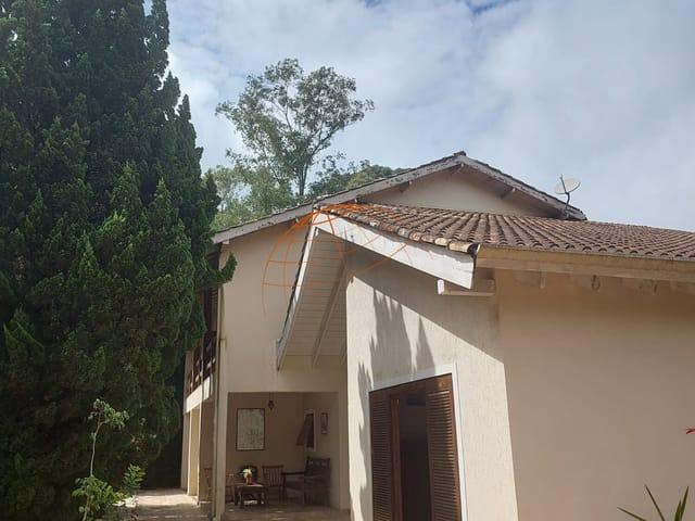 Casa com 3000m² 3 quartos e 2 banheiros, à venda, no bairro Granja Viana em Cotia