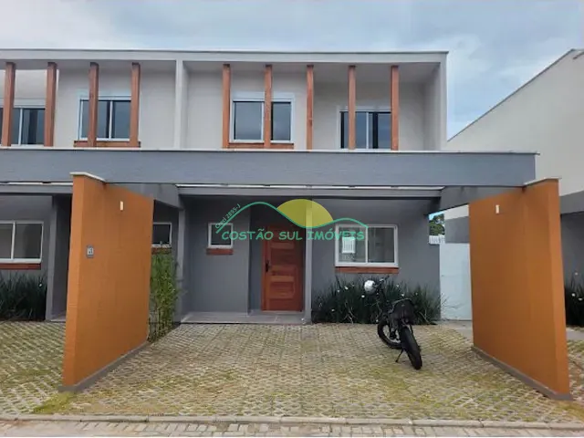 Casa com 110m² 3 quartos e 2 banheiros, à venda, no bairro Morro das Pedras em Florianópolis