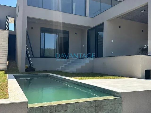 Casa com 499m² 4 quartos e 6 banheiros, à venda, no bairro Quintas do Ingaí em Santana de Parnaíba