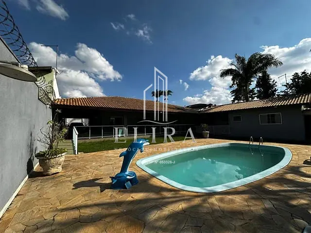 Casa com 1000m² 4 quartos e 4 banheiros, à venda, no bairro Chácara Lucília em Americana