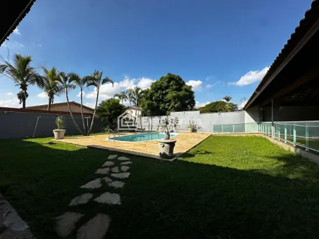 Casa com 1000m² 4 quartos e 4 banheiros, à venda, no bairro Chácara Lucília em Americana