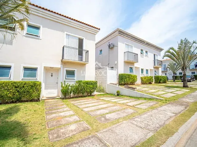 Casa com 126m² 3 quartos e 2 banheiros, à venda, no bairro Chácara Quiriri em Carapicuíba