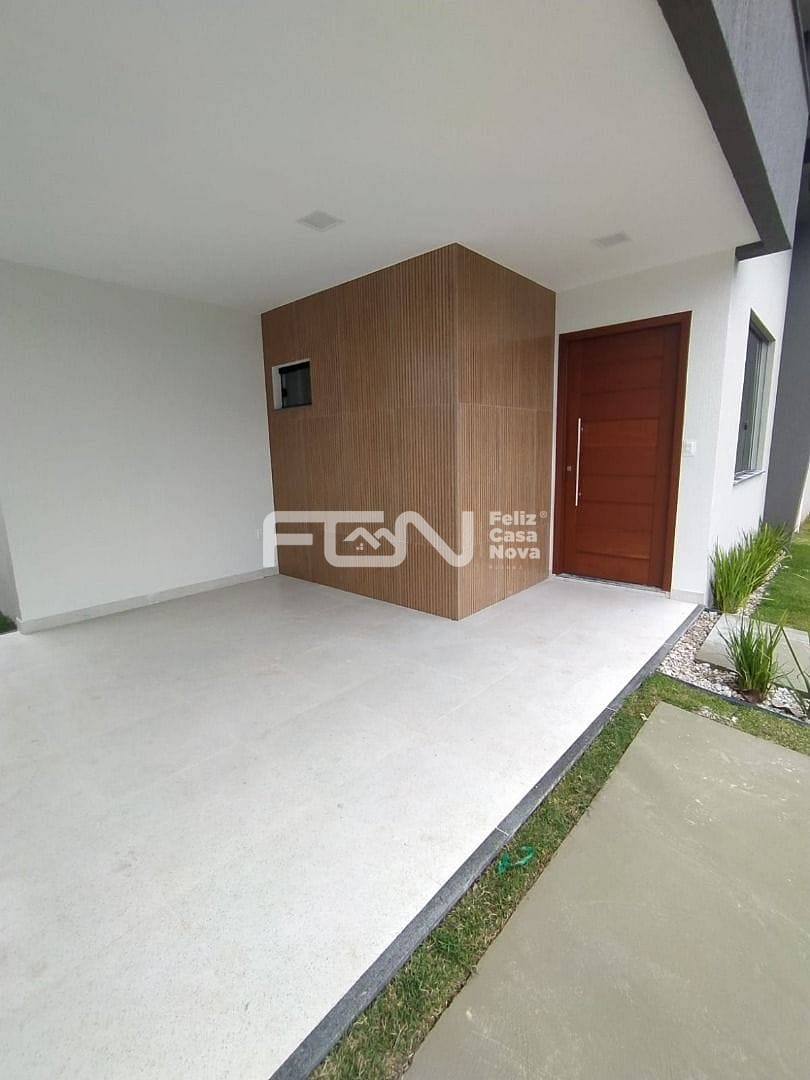 Casa à venda com 3 quartos, 10m² - Foto 4