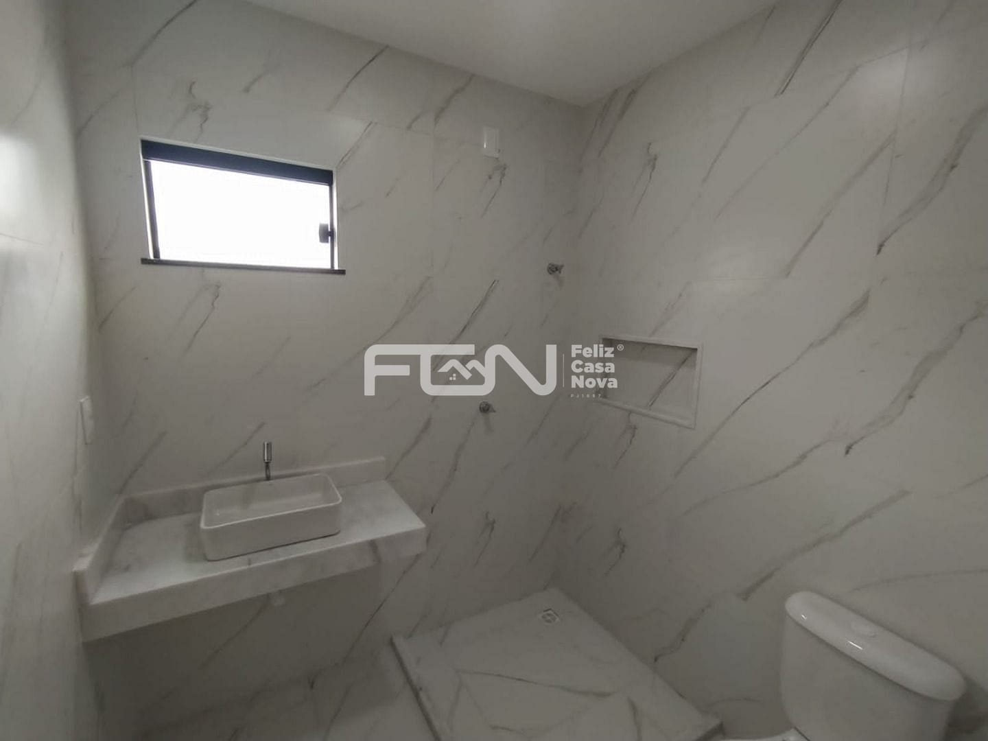 Casa à venda com 3 quartos, 10m² - Foto 10
